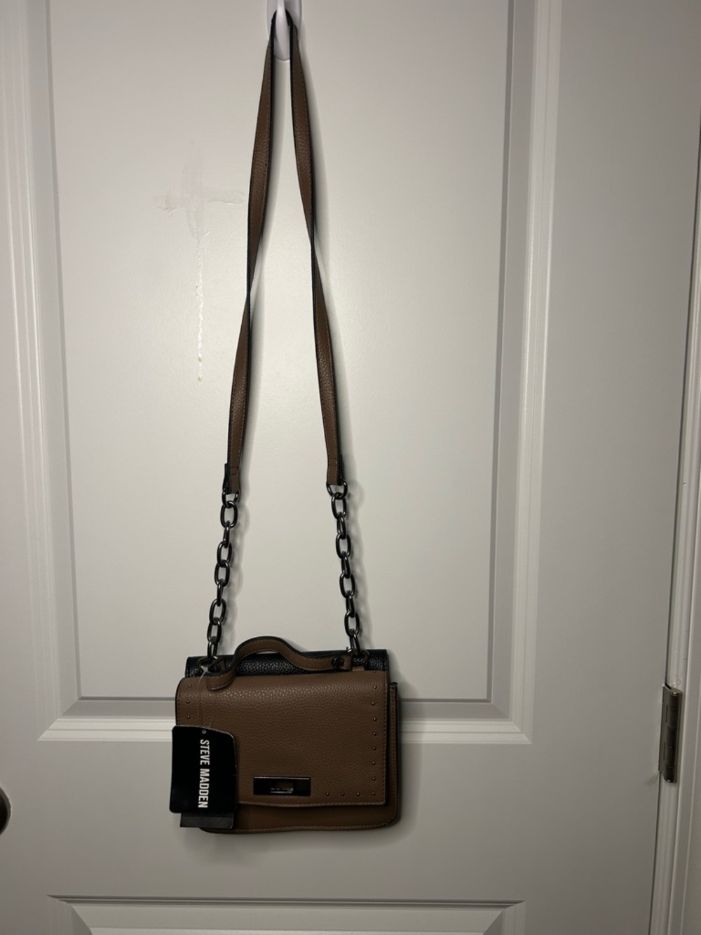 Steve Madden Tan Leather Messenger Bag with Chain Strap